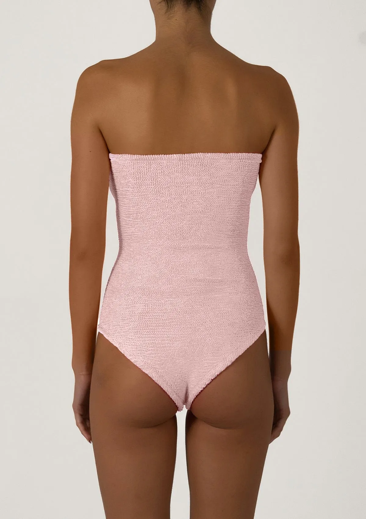 Paramidonna | ONE PIECE FRIDA PINK CAKE